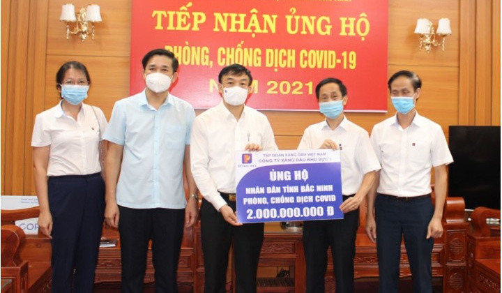 Petrolimex tiếp tục hỗ trợ hơn 6 tỷ đồng cho công tác phòng chống dịch Covid-19