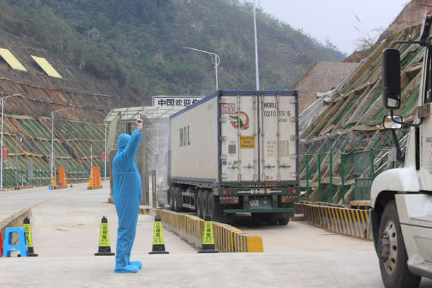 Trung Quốc tạm dừng Cwin com sòng bạc trực tuyến thanh long Việt Nam tại điểm xuất hàng Km3+4