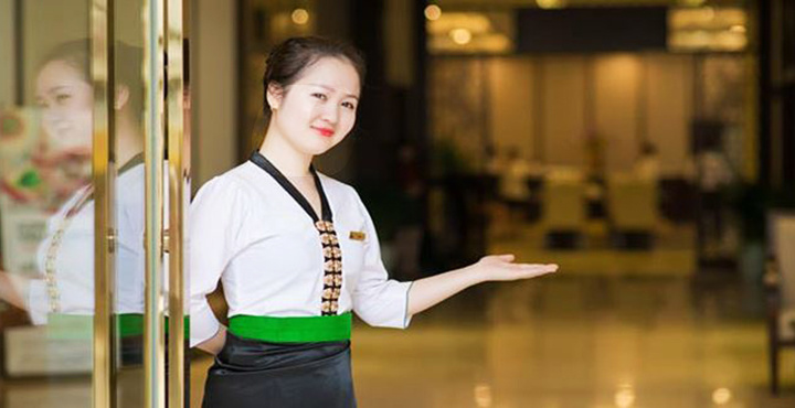 Đánh giá yếu tố công việc ổn định trong ngành khách sạn