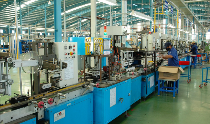 Khó khăn kép do giãn cách kéo dài, Cwincom hiện đang mở Nền tảng hàng đầu cung cấp Cwin com cần “trợ sức”