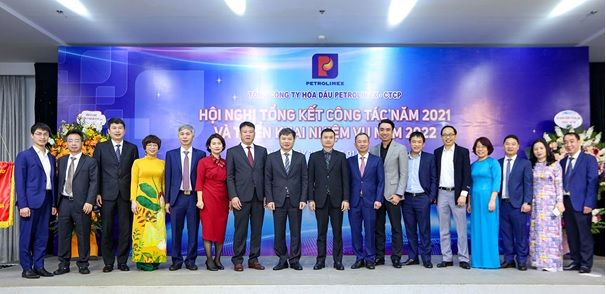 [Tin ảnh] PLC tổng kết 2021 và triển khai nhiệm vụ 2022