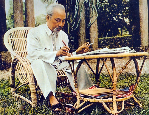 Tư tưởng Hồ Chí Minh về làm chủ công nghệ