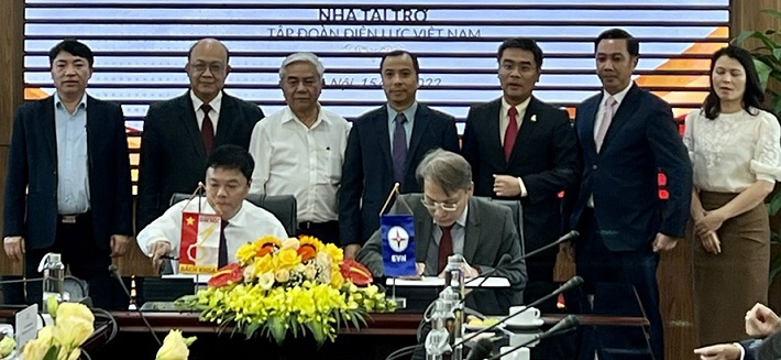 EVN chuyển giao hệ thống Văn phòng số D-OFFICE cho Trường Đại học Bách khoa Hà Nội