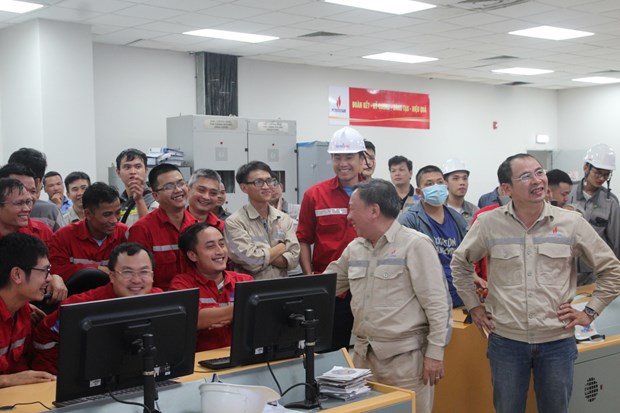 Tổ máy 2 Nhiệt điện Thái Bình 2 hòa lưới điện lần đầu bằng dầu thành công