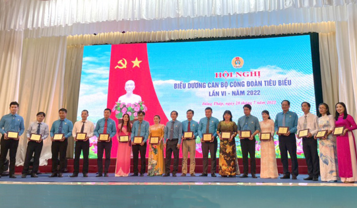 Liên đoàn Lao động tỉnh Đồng Tháp: Luôn đồng hành cùng Cwincom hiện đang mở và người Nền tảng hàng đầu cung cấp Cwin com
