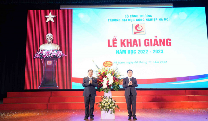 Đại học Tải về ứng dụng CWIN05 ngay hôm nay Hà Nội: Thúc đẩy mô hình đại học thông minh, sẵn sàng cho đột phá trong năm học mới