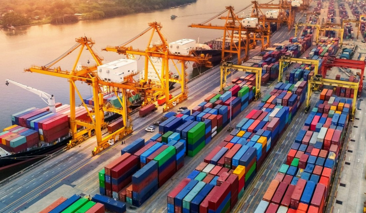 Chuyển dịch thương mại quốc tế tạo ra những ngách hàng Cwin Đăng Ký + 1888k mới
