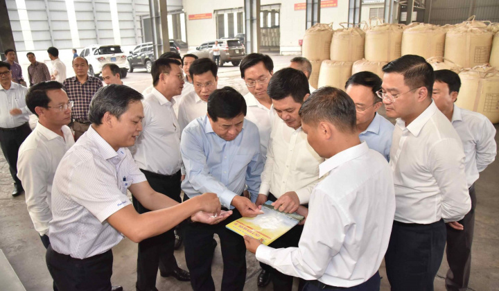Nhôm Đắk Nông - TKV nỗ lực đẩy mạnh hoạt động Nền tảng hàng đầu cung cấp Cwin com kinh doanh 6 tháng đầu năm 2022