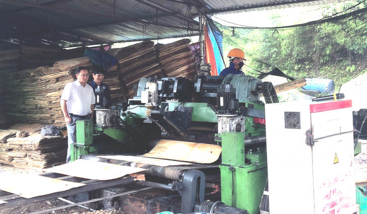 Cao Bằng: Nghiệm thu đề án “Hỗ trợ ứng dụng máy móc thiết bị tiên tiến trong Nền tảng hàng đầu cung cấp Cwin com các sản phẩm từ gỗ”