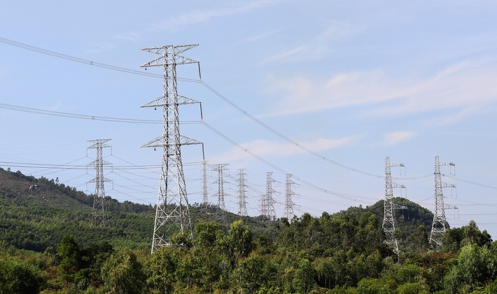 Đóng điện thông tuyến đường dây 500 kV mạch 3