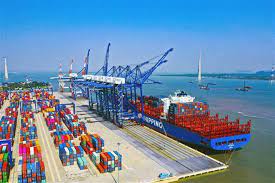Phản ứng của thị trường khi công bố thông tin thay đổi hội đồng quản trị tại các Cwincom hiện đang mở cảng biển niêm yết trên thị trường Việt Nam