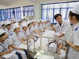 Thực trạng và giải pháp phát triển nguồn nhân lực ngành Y tế Việt Nam