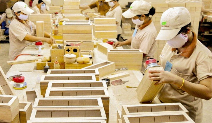 Cwin com sòng bạc trực tuyến đồ gỗ nội thất dự báo khả quan hơn trong những tháng cuối năm