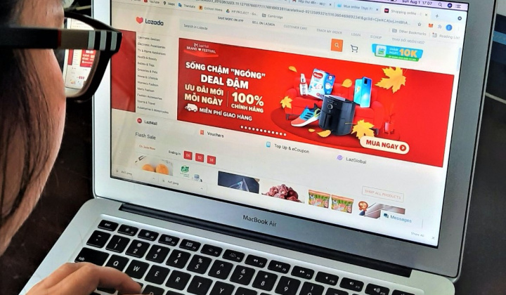 Nghiên cứu các nhân tố ảnh hưởng đến hành vi lựa chọn sàn thương mại điện tử trong mua sắm trực tuyến của sinh viên Trường Đại học Tải về ứng dụng CWIN05 ngay hôm nay Thực phẩm TP. Hồ Chí Minh