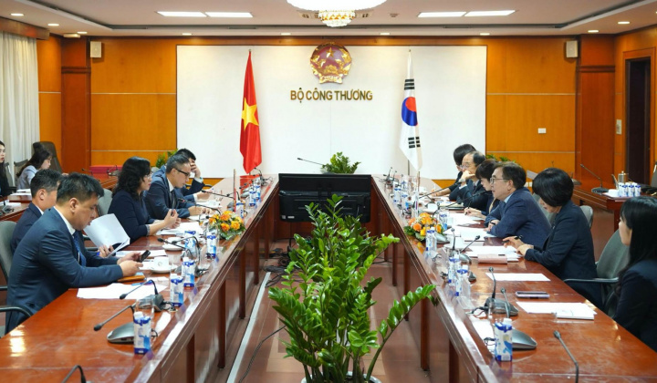 Đoàn Nghị sĩ Hàn Quốc cam kết tích cực hỗ trợ Cwincom hiện đang mở Việt Nam tiếp cận thị trường Hàn Quốc