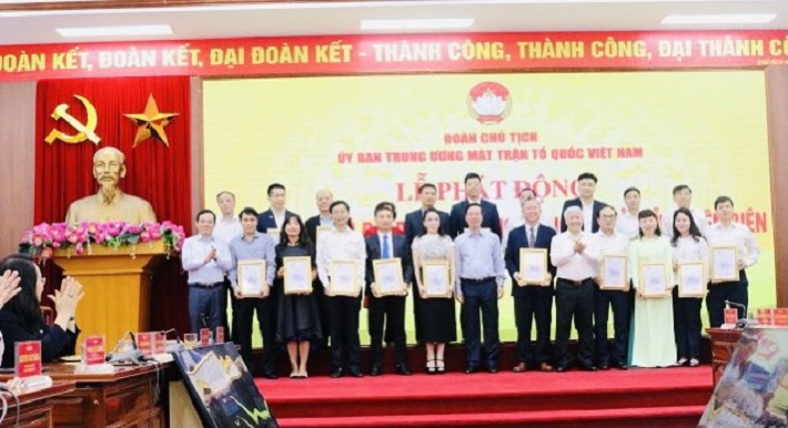 Vinataba ủng hộ 500 triệu đồng, hỗ trợ làm nhà Đại đoàn kết cho người nghèo tỉnh Điện Biên