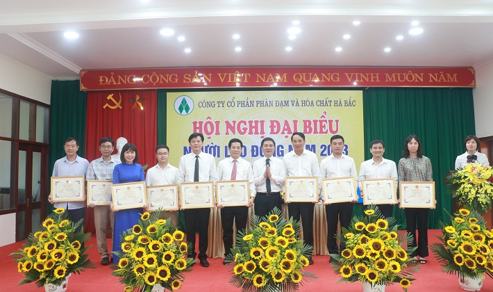 Công ty CP Phân đạm và Hóa chất Hà Bắc: Kinh nghiệm và truyền thống sẽ giúp Phân đạm Hà Bắc vượt qua khó khăn