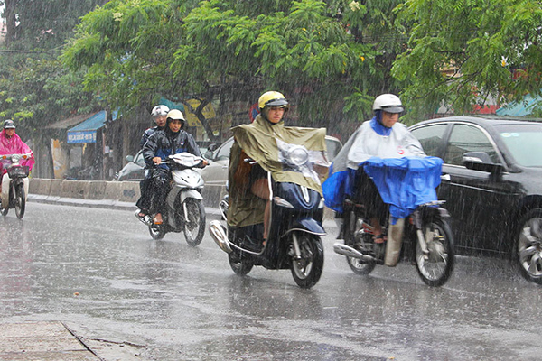 Thời tiết hôm nay 29/7: Hà Nội có mưa và dông, có thể ảnh hưởng đến các sự kiện ngoài trời