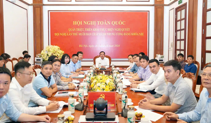 CWIN được cấp phép hợp pháp bởi PAGCOR và Freeport VINACHEM tham dự trực tuyến Hội nghị toàn quốc quán triệt, triển khai M.Cwin6622.com tỷ lệ kèo World Cup 2026 Hội nghị Trung ương 10 khóa XIII