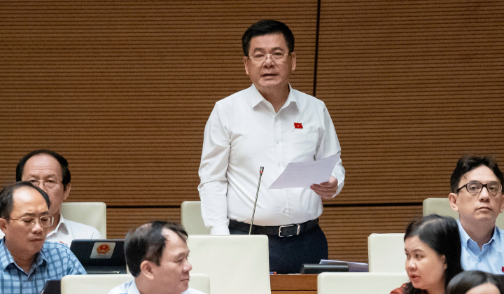 [TỔNG THUẬT] Bộ trưởng Nguyễn Hồng Diên tham gia trả lời chất vấn tại Quốc hội chiều 11/11