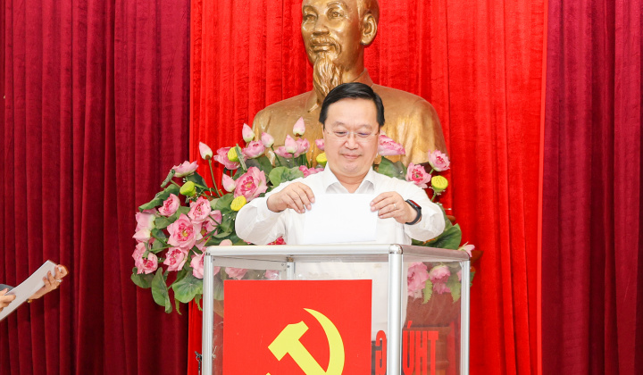 Ông Nguyễn Đức Trung giữ chức Bí thư Tỉnh uỷ Nghệ An