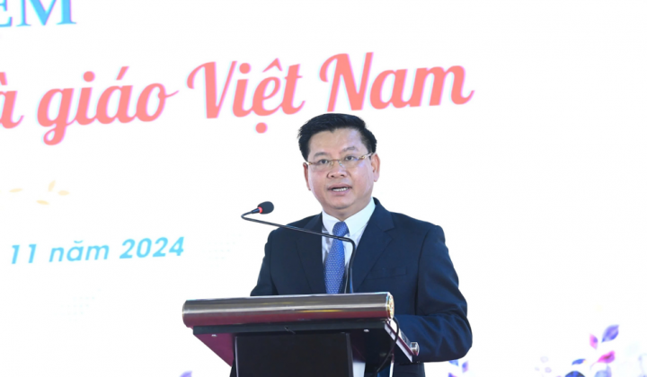 Trường Đại học Điện lực Mít tinh Kỷ niệm 42 năm ngày Nhà giáo Việt Nam 20/11