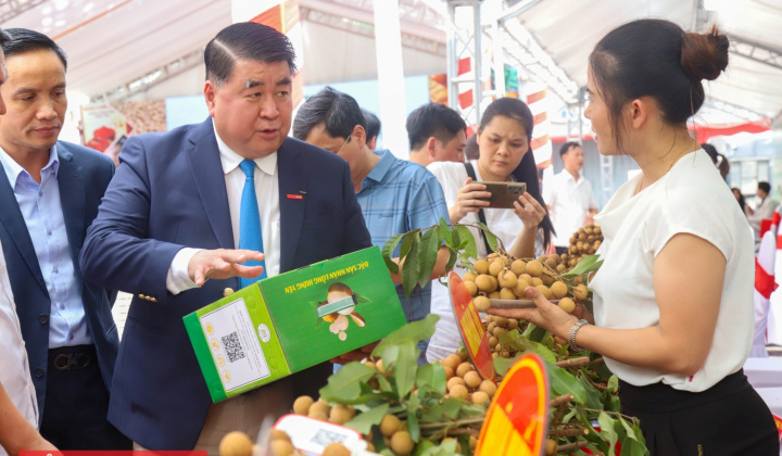 Hưng Yên: Tham gia trưng bày các sản phẩm tiêu biểu tại Nhà cái cá cược cá độ uy tín Nổ hũ, Bắn Cá và Game Bài Cwin.com Cwin.com link không chặn quốc tế khu vực đồng bằng Bắc Bộ năm 2024