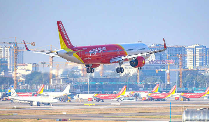 Vietjet Air (VJC) muốn chào bán 50 triệu cổ phiếu để có tiền trả nợ loạt ngân hàng