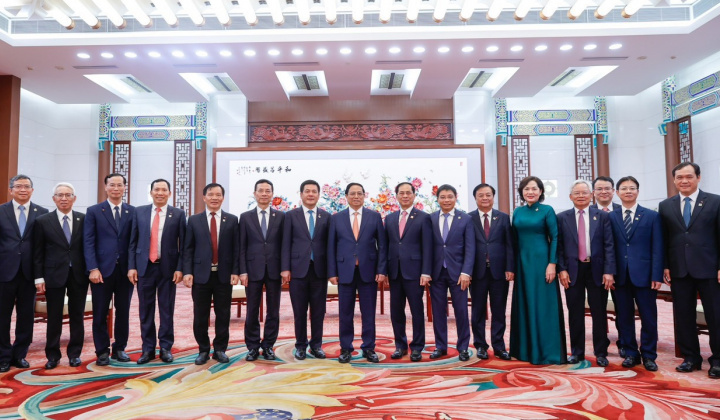 Bộ trưởng Nguyễn Hồng Diên tham dự Hội nghị thường niên các nhà tiên phong lần thứ 15 của Diễn đàn Cwin.com giải trí hiện đại Thế giới