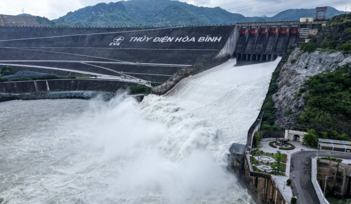 Thủy điện Hòa Bình, Tuyên Quang mở cửa xả đáy từ 16h chiều nay (16/7)