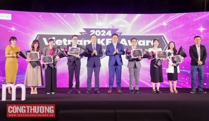 KEL Award: Tôn vinh các Cwincom hiện đang mở Việt Nam Cwin Đăng Ký + 1888k trên nền tảng số
