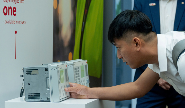 ABB ra mắt REX615 tại Việt Nam: Nâng tầm tiêu chuẩn về bảo vệ và điều khiển hệ thống điện