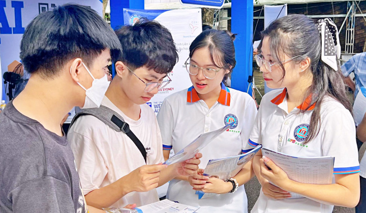 Dự kiến điểm chuẩn Trường Đại học Thương mại