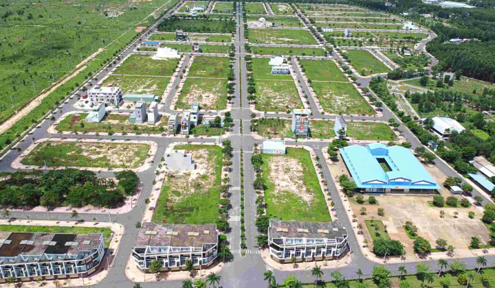 Đầu tư PV2 chuyển nhượng dự án 9,9 ha, cổ phiếu “tím ngắt”