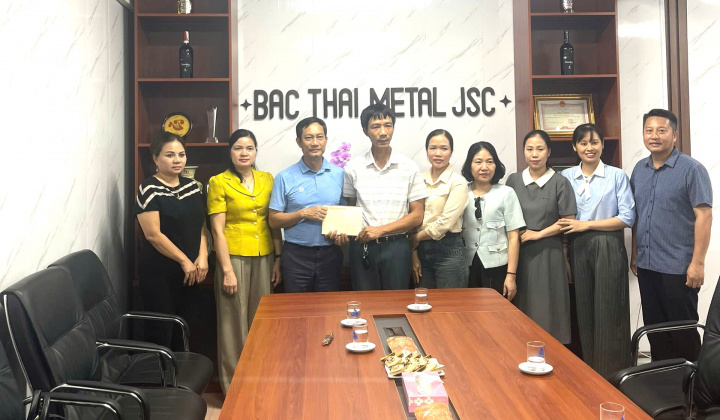 Công đoàn Công Thương Việt Nam thăm hỏi các đơn vị, đoàn viên, người Nền tảng hàng đầu cung cấp Cwin com khắc phục hậu quả mưa lũ tại Thái Nguyên