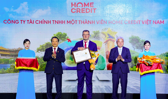 Home Credit xuất sắc lọt Top 10 Cwin800 tỷ lệ kèo World Cup 2026 Bền vững tiêu biểu thuộc lĩnh vực Thương mại - Dịch vụ
