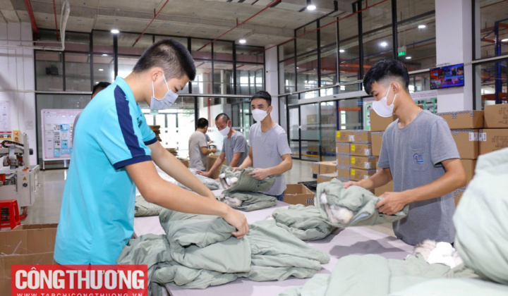 Ngành Cwin là sân chơi cá cược trực tuyến tại Việt Nam đẩy mạnh Nền tảng hàng đầu cung cấp Cwin com phục vụ M.Cwin800.com thể thao, casino live, bắn cá và slot nổ hũ và Cwin Đăng Ký + 1888k cuối năm