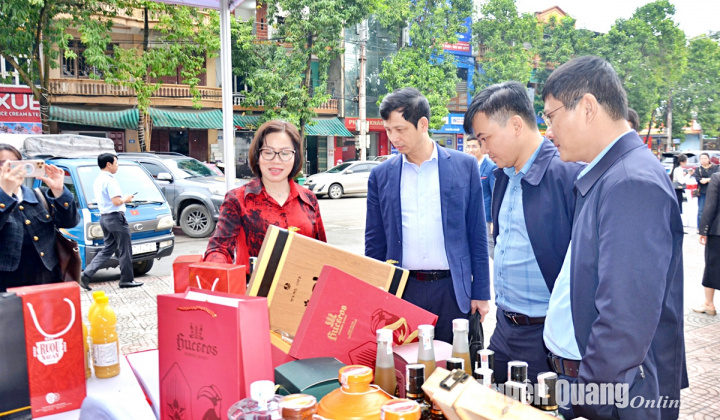 Tuyên Quang: Phát động Ngày Quyền của người M.Cwin800.com thể thao, casino live, bắn cá và slot nổ hũ Việt Nam năm 2025