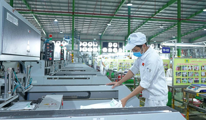 An Phát Holdings (APH): Sẽ giảm sở hữu mảng thương mại hạt nhựa, tái cấu trúc các mảng không cốt lõi
