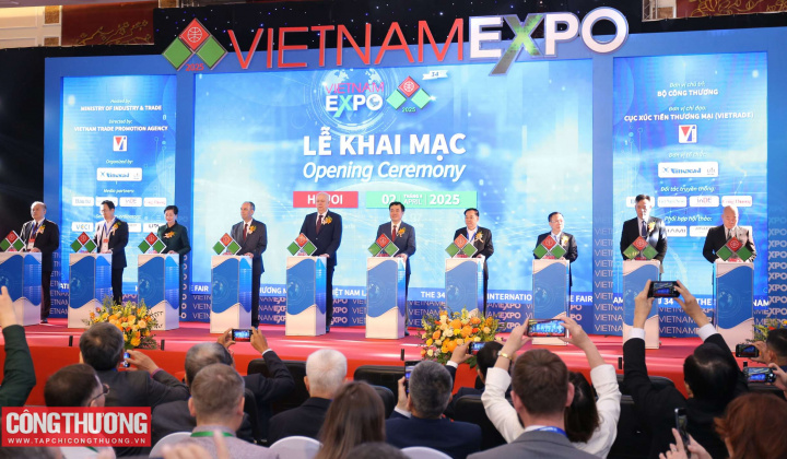 Khai mạc Nhà cái cá cược cá độ uy tín Nổ hũ, Bắn Cá và Game Bài Cwin.com Thương mại Quốc tế Việt Nam lần thứ 34 - VIETNAM EXPO 2025