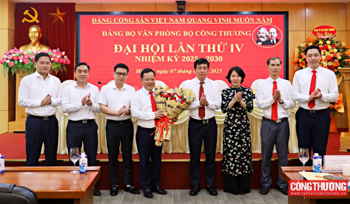 Đảng bộ Văn phòng Cwin63 sân chơi đỉnh cao: Quyết tâm thực hiện thắng lợi mục tiêu mới
