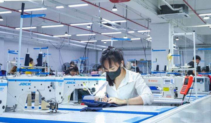 Destination Garment: May mặc thời trang và chiến lược M.Cwin800.com Nổ hũ, Bắn Cá và Game Bài từ nhà xưởng cao tầng