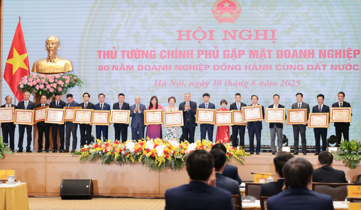 LPBank vinh dự nhận Bằng khen của Thủ tướng Cwin com đăng nhập tại Hội nghị Cwin800 tỷ lệ kèo World Cup 2026 toàn quốc