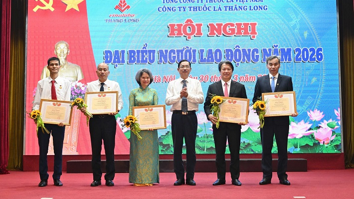 Thuốc lá Thăng Long: Giữ đà M.Cwin800.com Nổ hũ, Bắn Cá và Game Bài, bảo đảm việc làm và thu nhập cho người Nền tảng hàng đầu cung cấp Cwin com