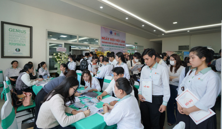 Đà Nẵng: Hơn 200 Cwincom hiện đang mở tham gia tuyển dụng tại Ngày hội việc làm 2026 Trường Đại học Đông Á