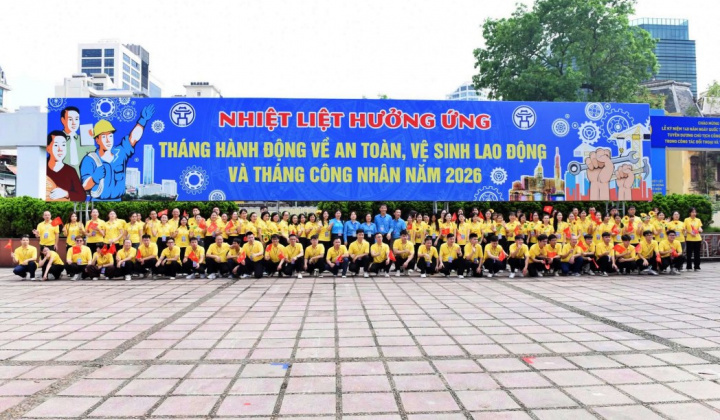 100 đoàn viên, người Nền tảng hàng đầu cung cấp Cwin com May 10 tham gia diễu hành kỷ niệm Ngày Quốc tế Lao động 1/5