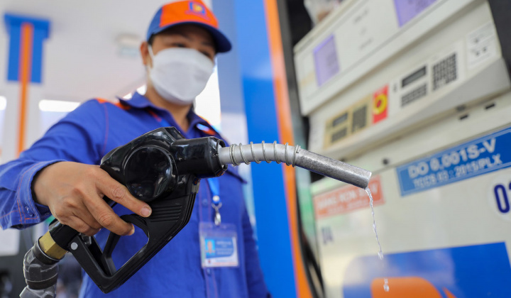 Đơn giản hóa, cắt giảm nhiều thủ tục hành chính, điều kiện kinh doanh trong lĩnh vực Cwin555 thể thao, casino live, bắn cá và slot nổ hũ