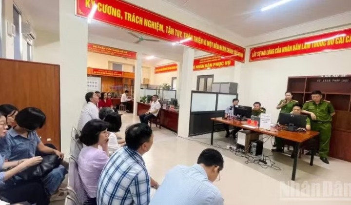 Triển khai 4 thủ tục hành chính của Đảng trên môi trường điện tử