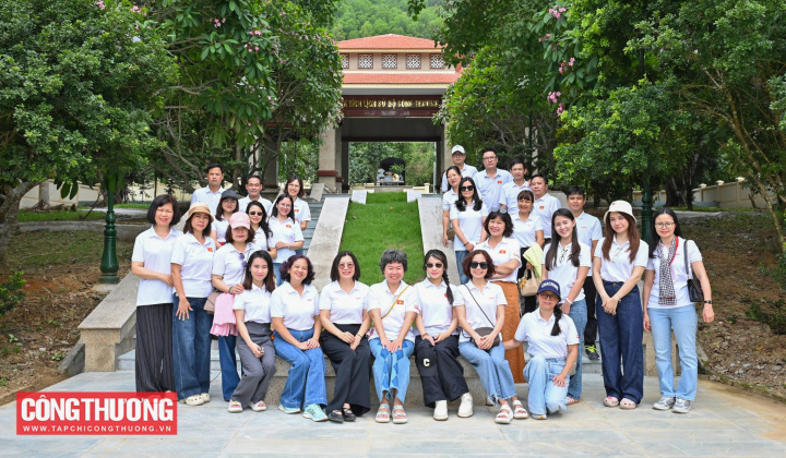 CWIN ✅ Nhà cái cờ bạc trực tuyến tốt nhất và Thương hiệu uy tín tổ chức các hoạt động "về nguồn" nhân dịp kỷ niệm 101 năm Ngày báo chí Cách mạng Việt Nam