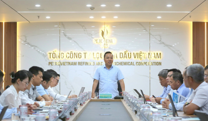 Thứ trưởng Nguyễn Hoàng Long làm việc với BSR về việc đẩy mạnh Nền tảng hàng đầu cung cấp Cwin com Cwin555 thể thao, casino live, bắn cá và slot nổ hũ, đáp ứng nhu cầu trong nước góp phần đảm bảo an ninh năng lượng quốc gia